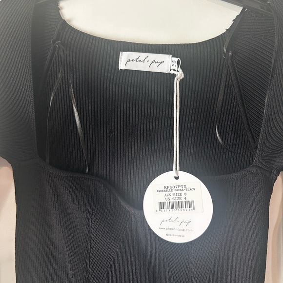 Petal & Pup Black Long Sleeve Dress Front Slit Fitting Women’s 4 - Picture 3 of 8